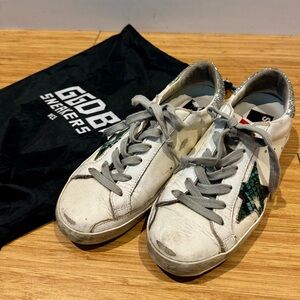 GOLDEN GOOSE Superstar Sneakers